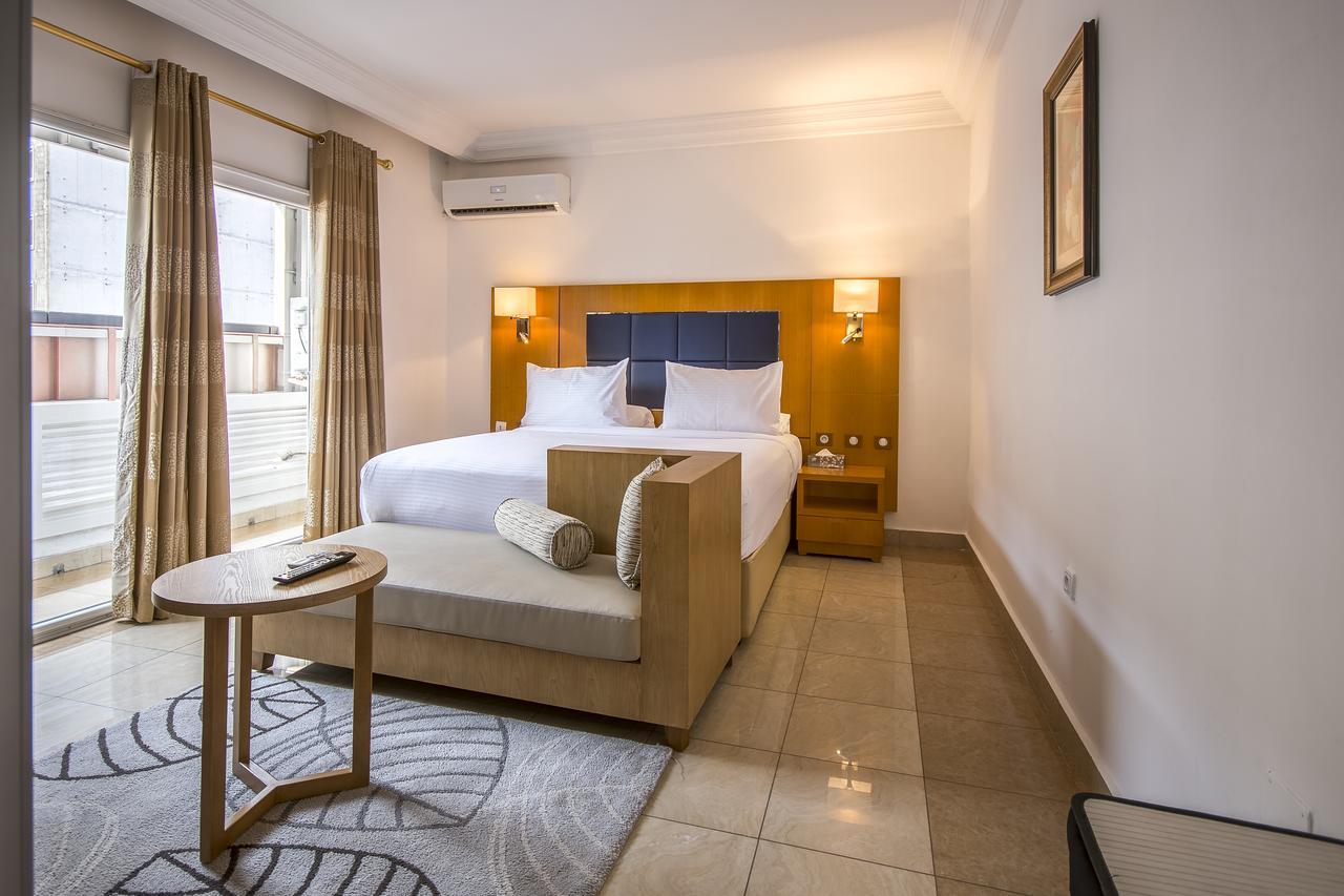 Leon Hotel Kinshasa Bagian luar foto